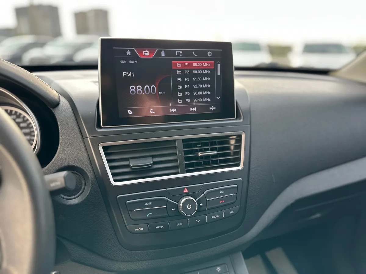 FAW Besturn X40 1.6 AT (108 л.с.)