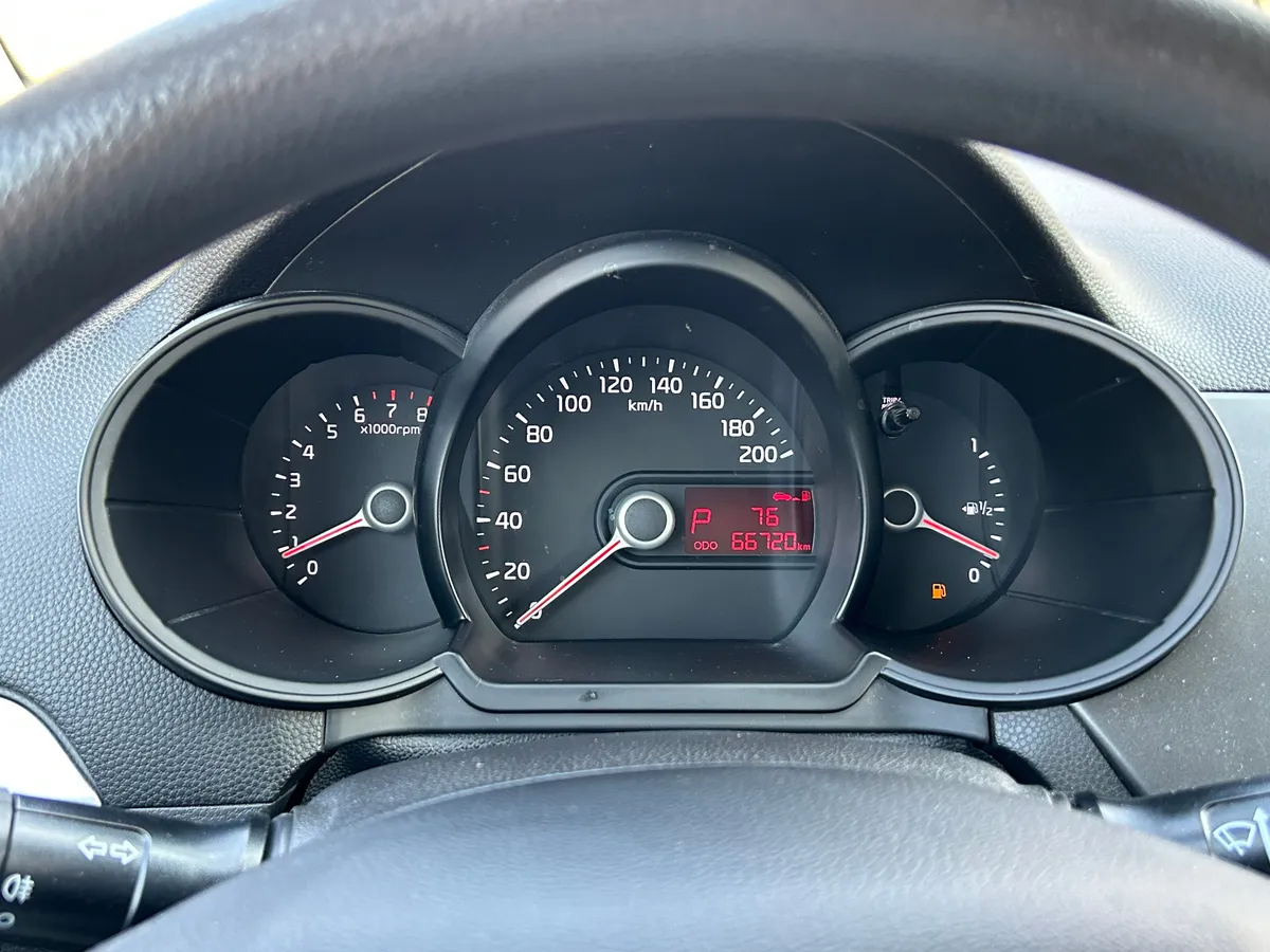 Kia Picanto 1.2 AT (85 л.с.)