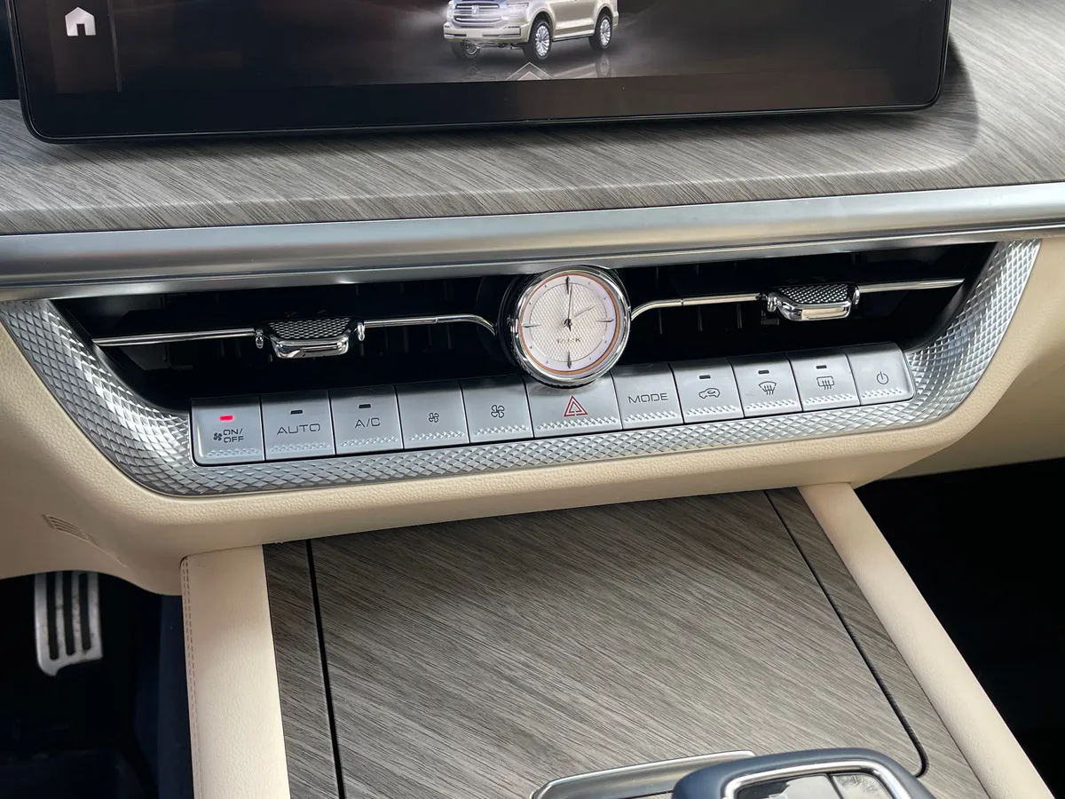 Tank 500 2.0 AT 4WD (299 л.с.)