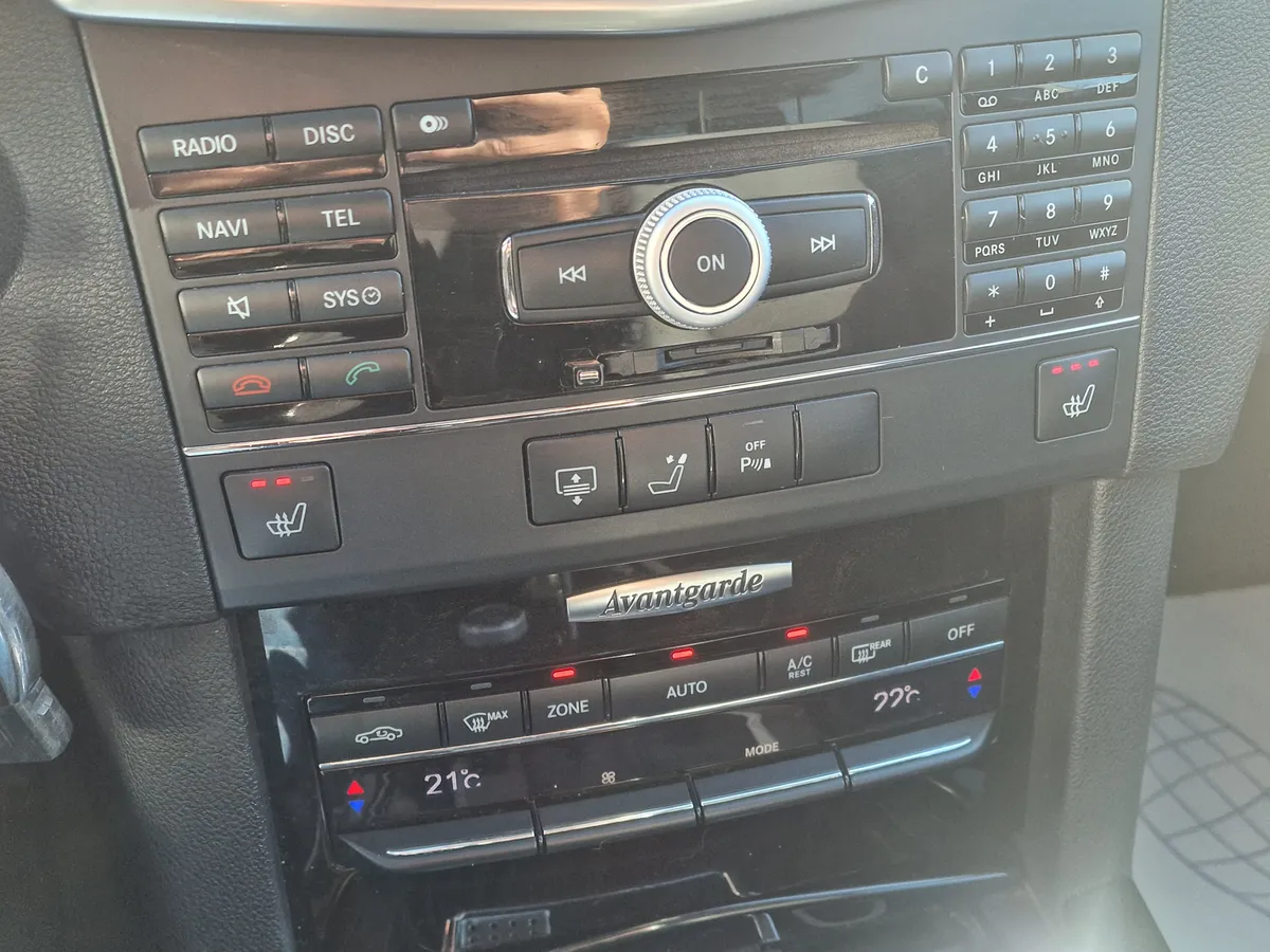 Mercedes-Benz E-Класс E 200 T CGI BlueEfficiency 5G-Tronic (184 л.с.)