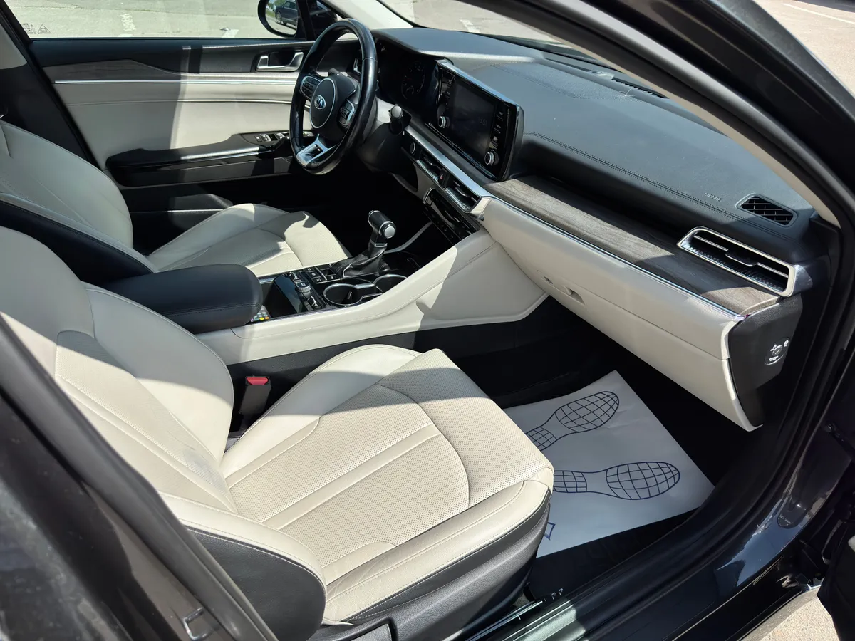 Kia K5 2.5 AT (194 л.с.)