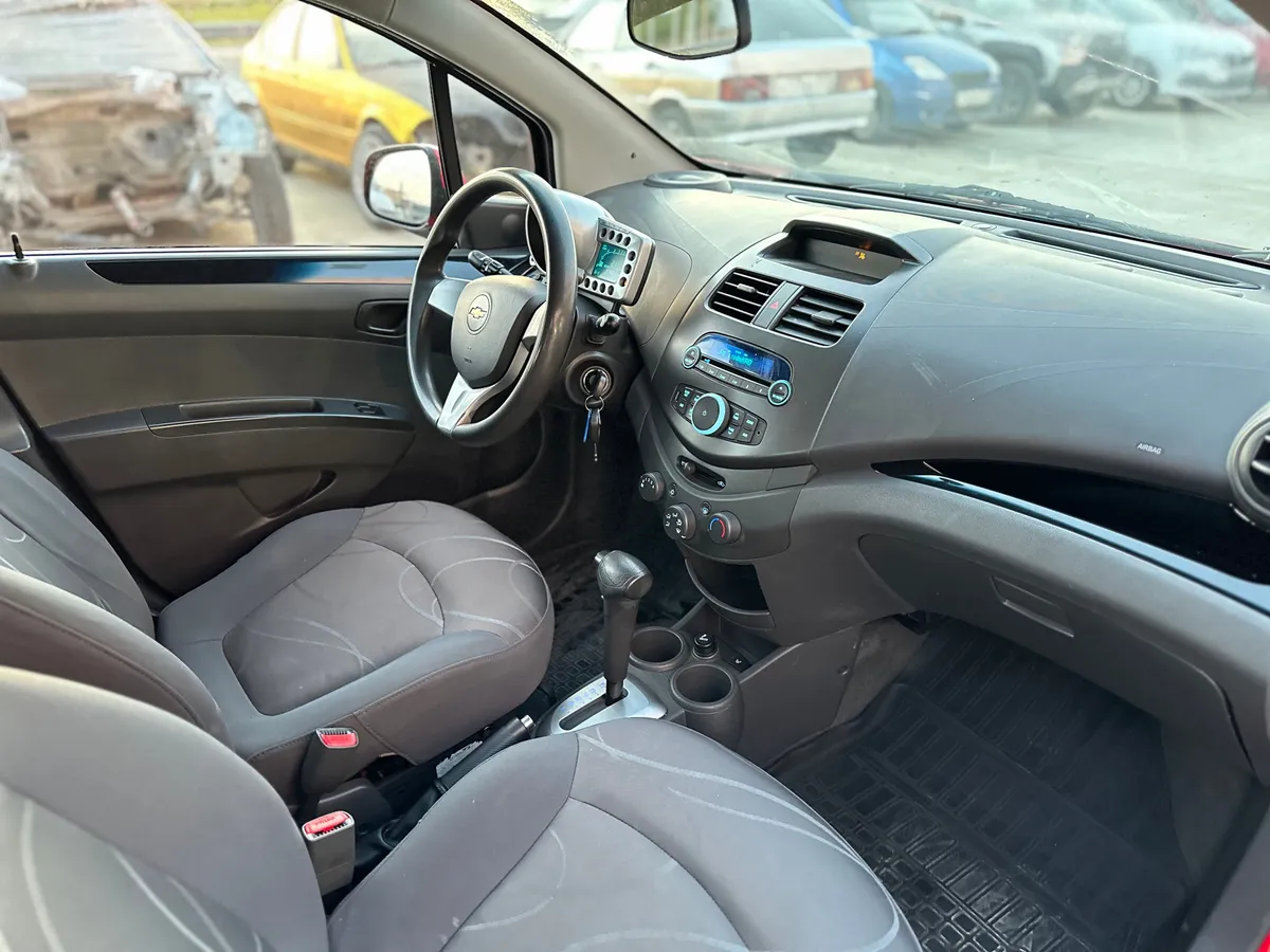 Chevrolet Spark 1.0 AT (68 л.с.)