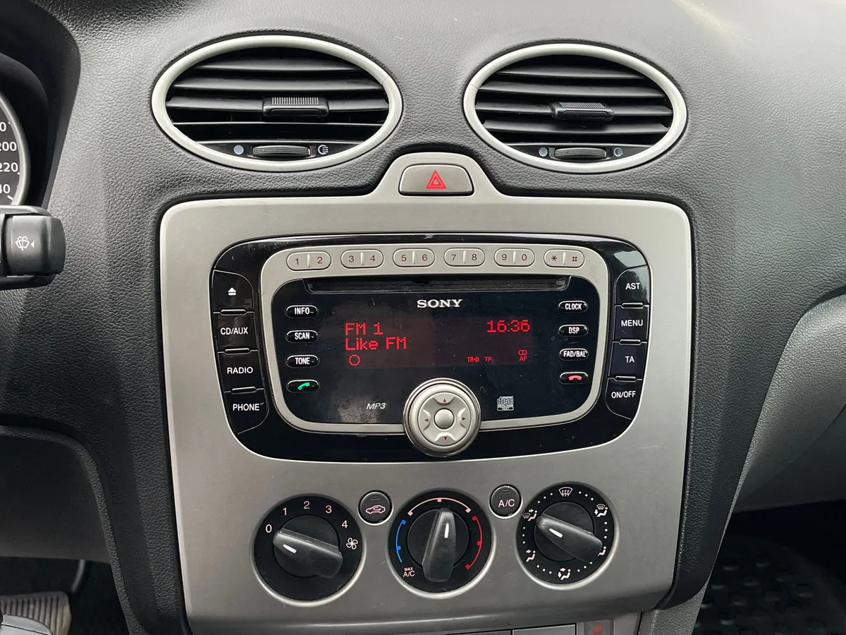 Ford Focus 2.0 AT (145 л.с.)