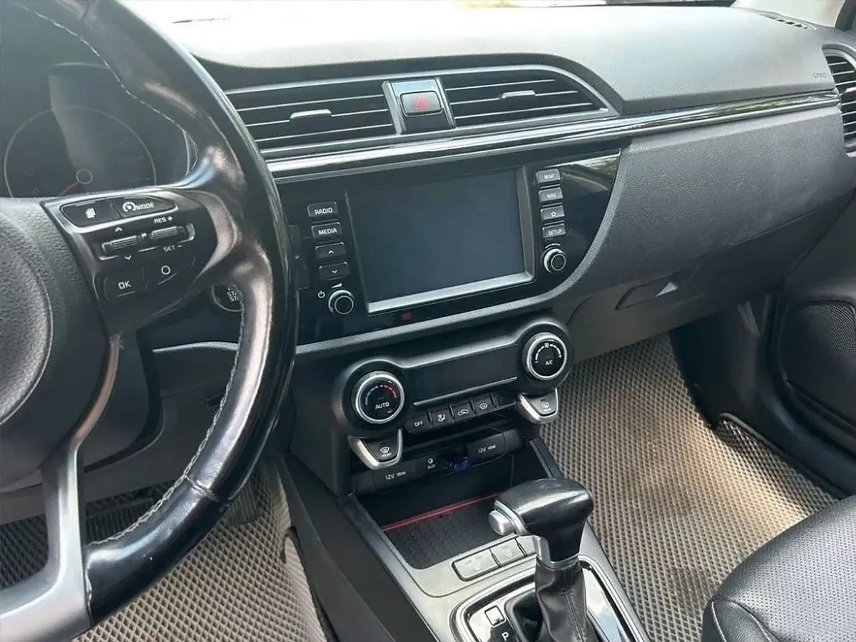 Kia Rio 1.6 AT (123 л.с.)