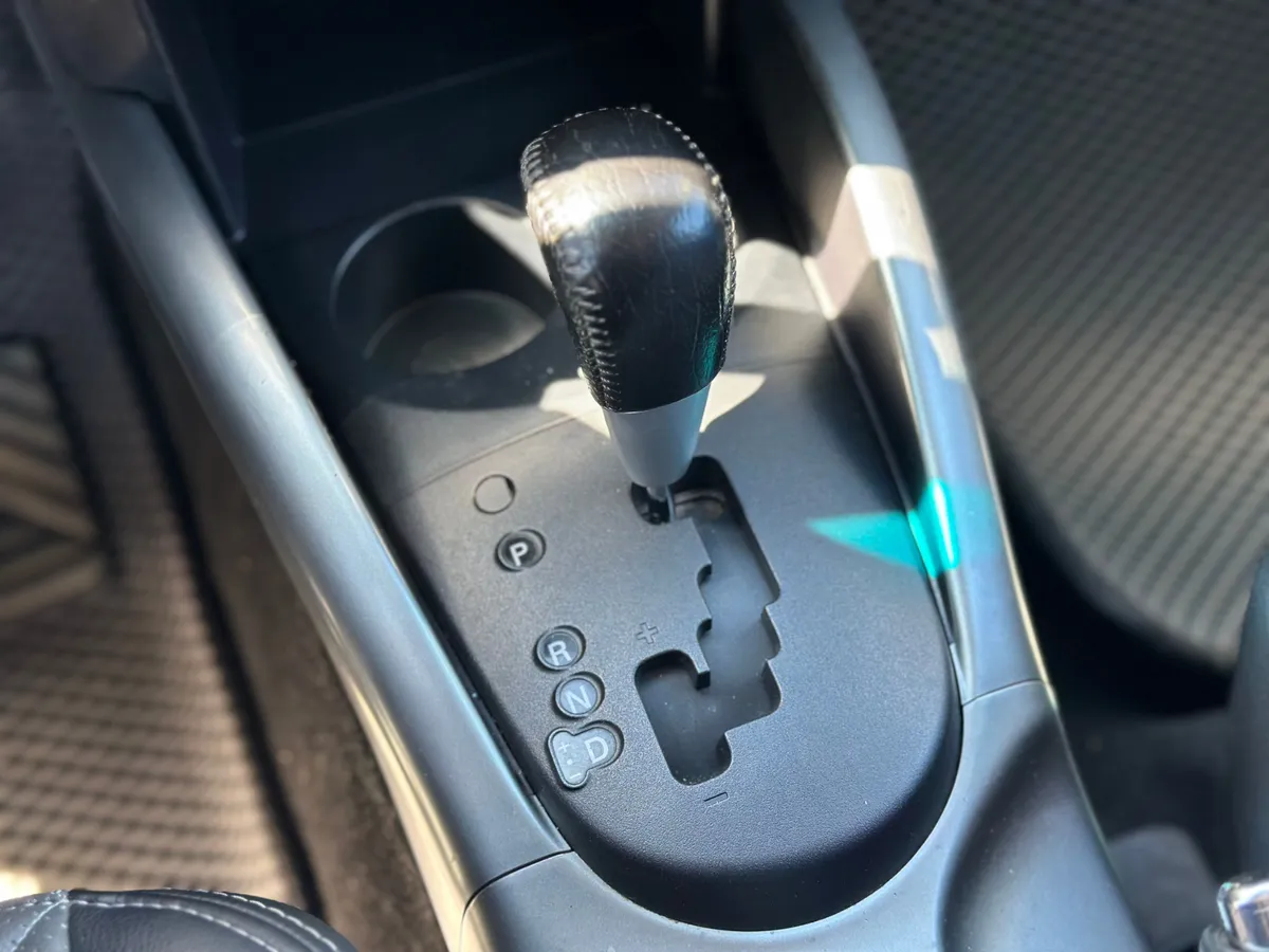 Mitsubishi Outlander 2.4 л, 170 л.с., Бензин, Вариатор, полный привод (4WD)