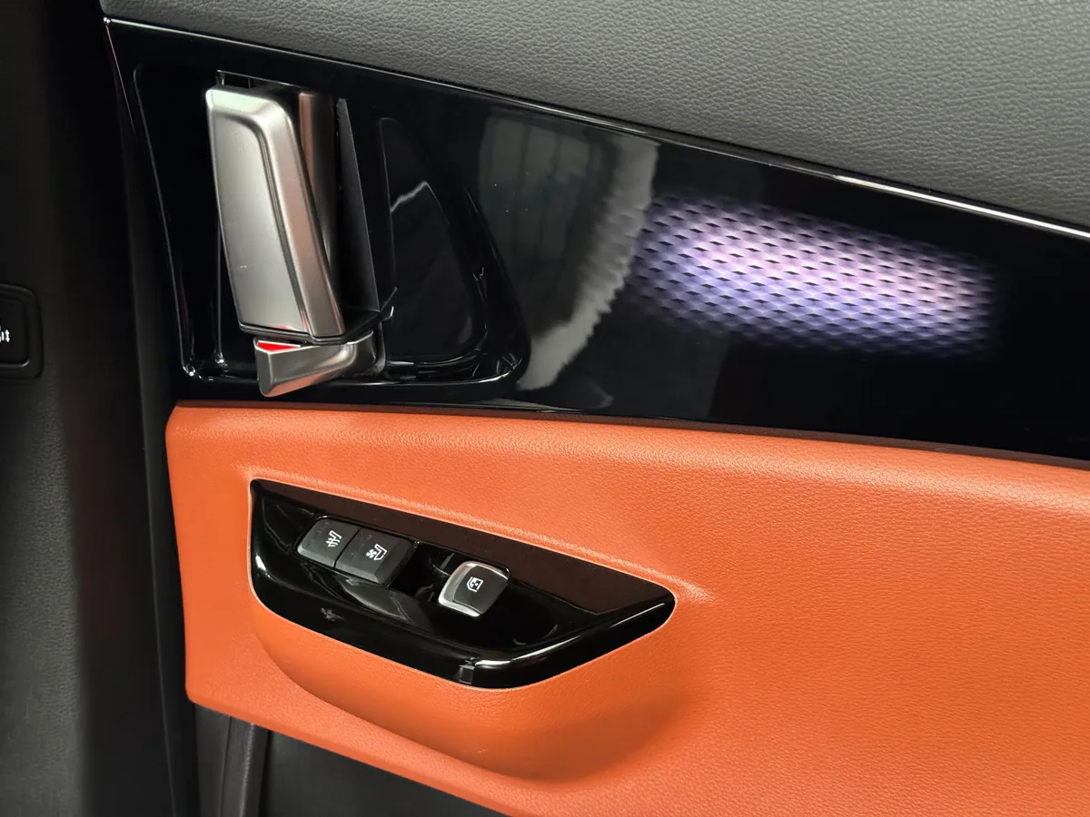 Kia Carnival 3.5 AT (249 л.с.)