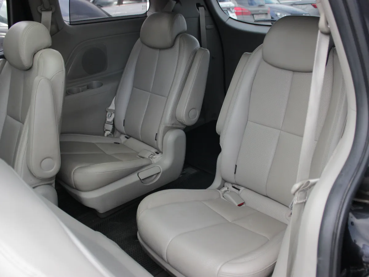 Kia Carnival 2.2 AT (202 л.с.)