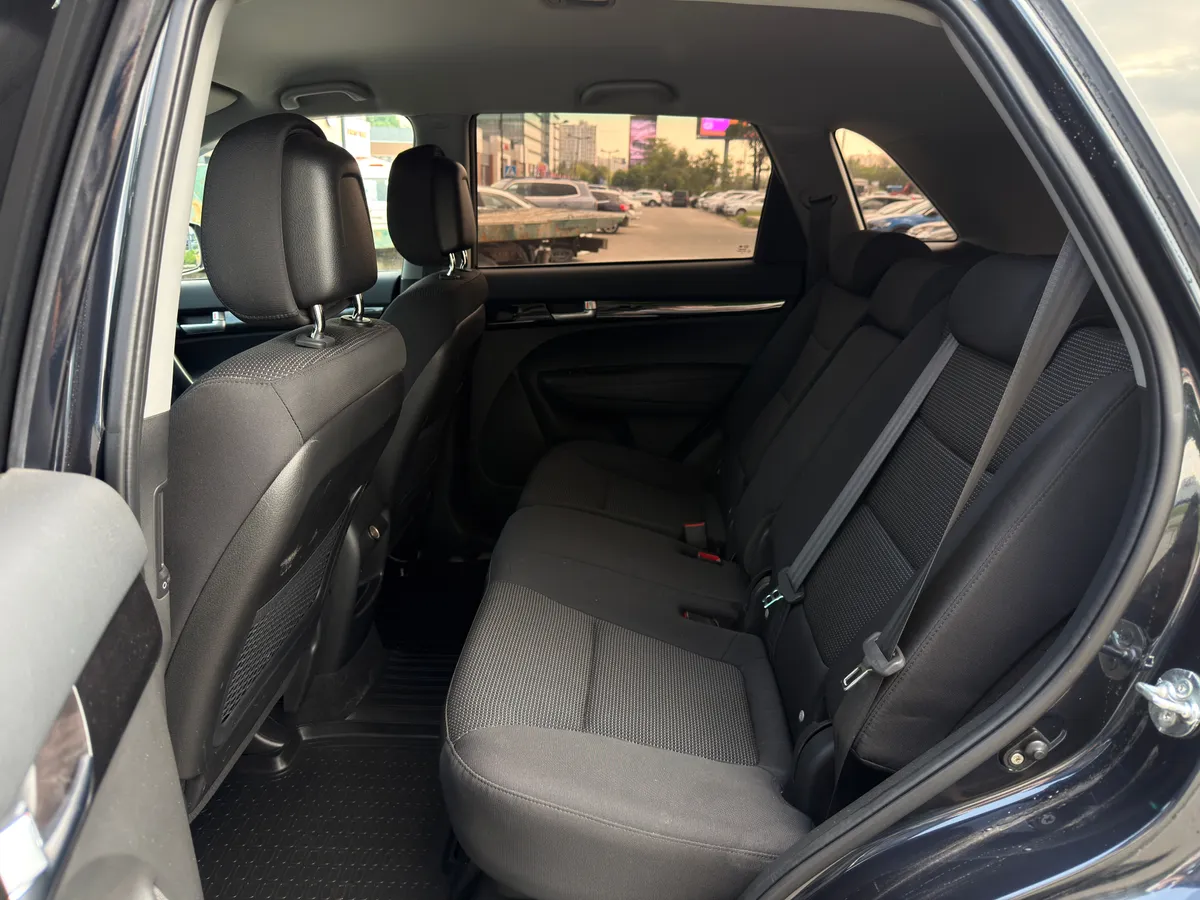 Kia Sorento 2.4 AT (175 л.с.)