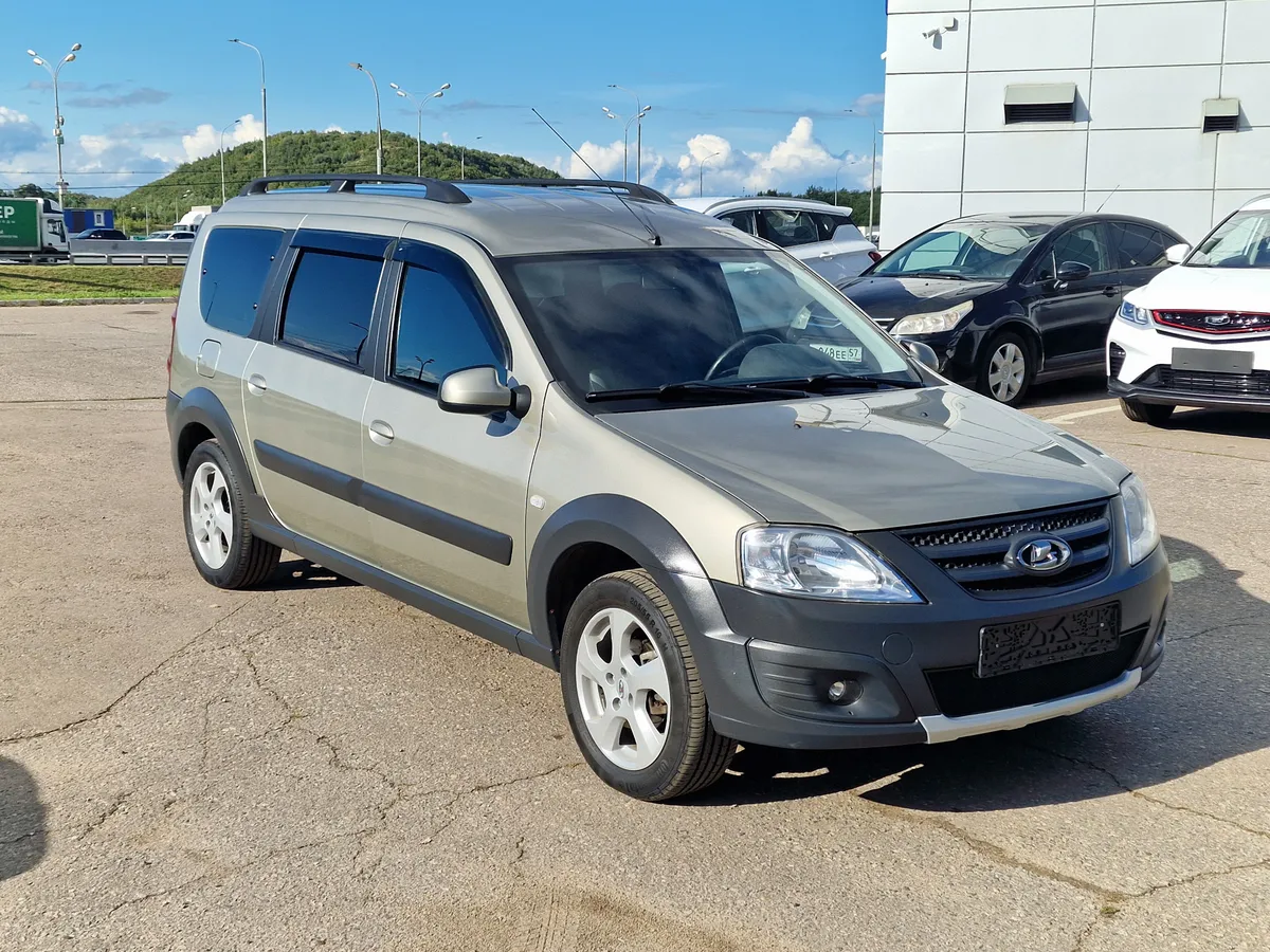 картинка ВАЗ (Lada) Largus 1.6 MT 16 кл (7 мест) (106 л.с.) от galaxy-auto