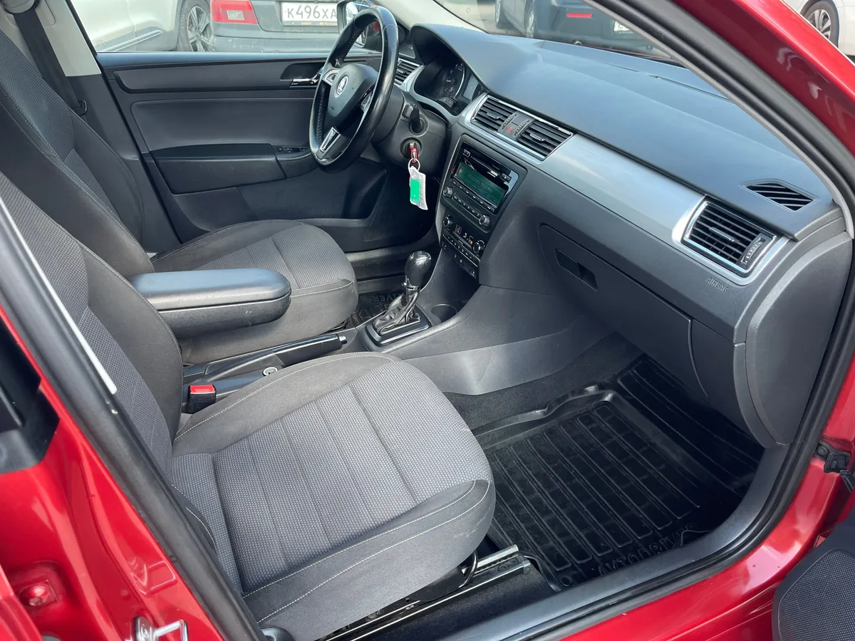 Skoda Rapid 1.6 AT (105 л.с.), 2014 — фото 6