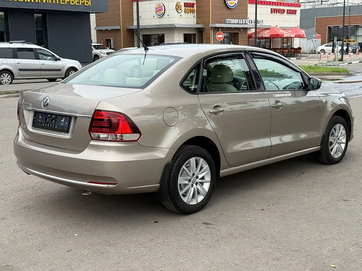 Volkswagen Polo 1.6 MPI AT (110 л.с.)