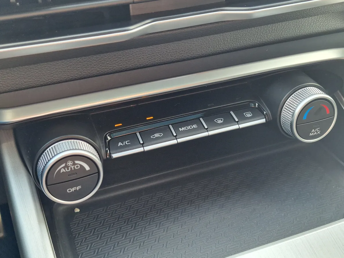 Geely Coolray 1.5 AMT (150 л.с.)