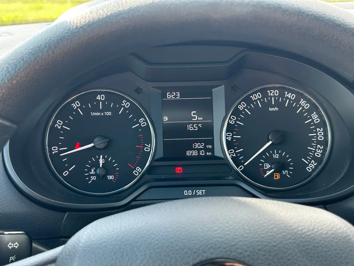 Skoda Octavia 1.6 MT (110 л.с.)