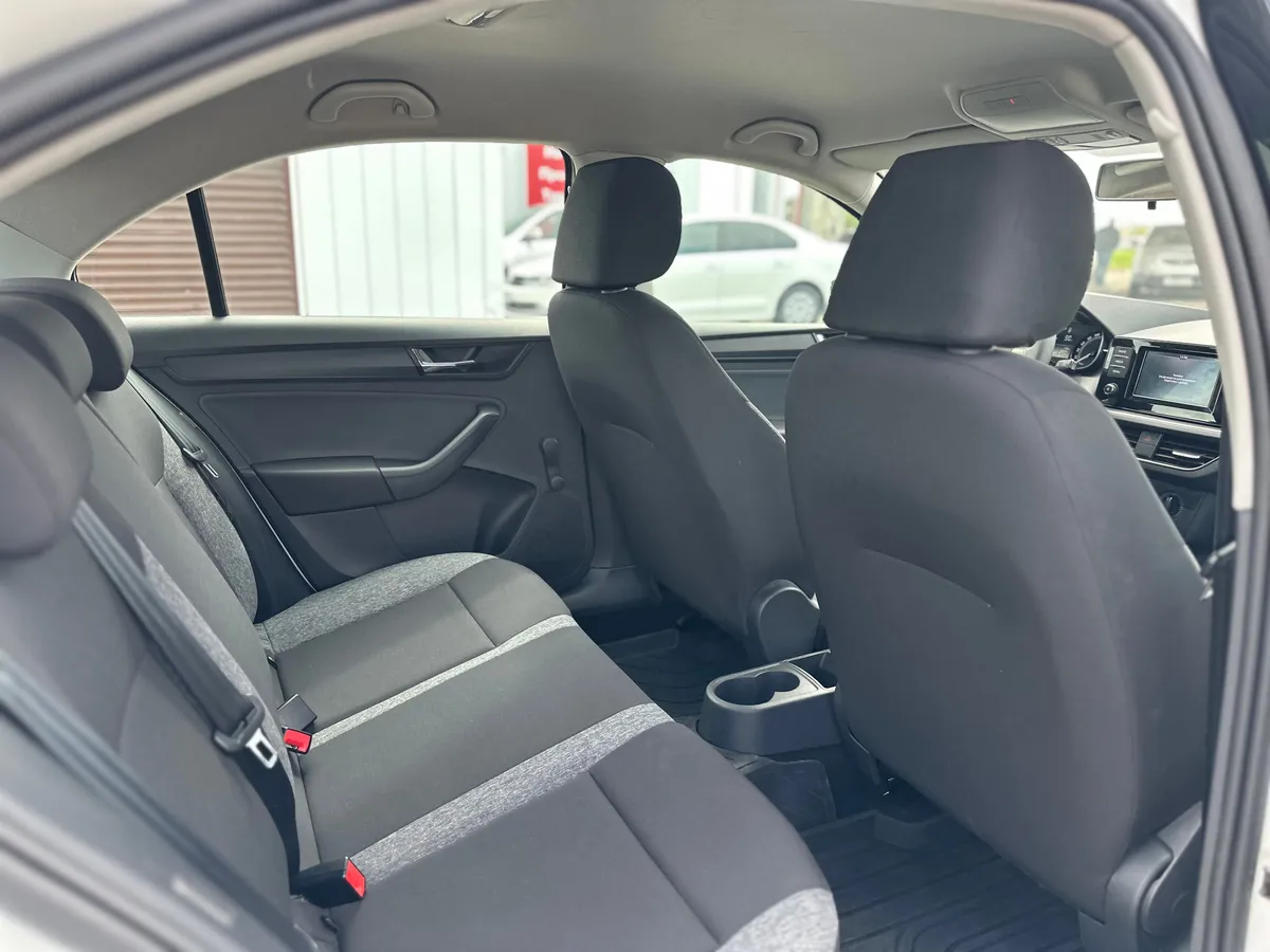 Skoda Rapid 1.6 MT (90 л.с.)