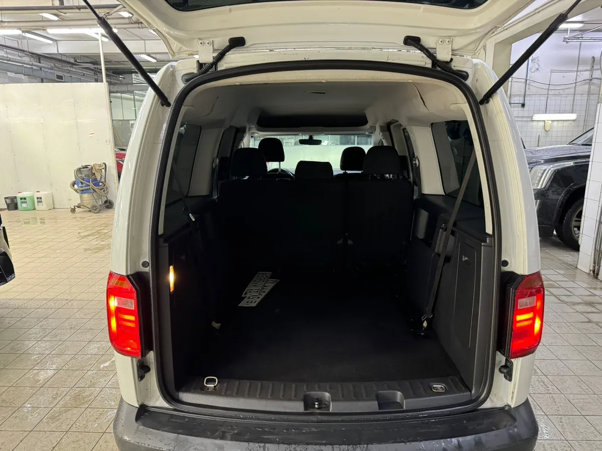 Volkswagen Caddy 1.6 MPI MT (110 л.с.)