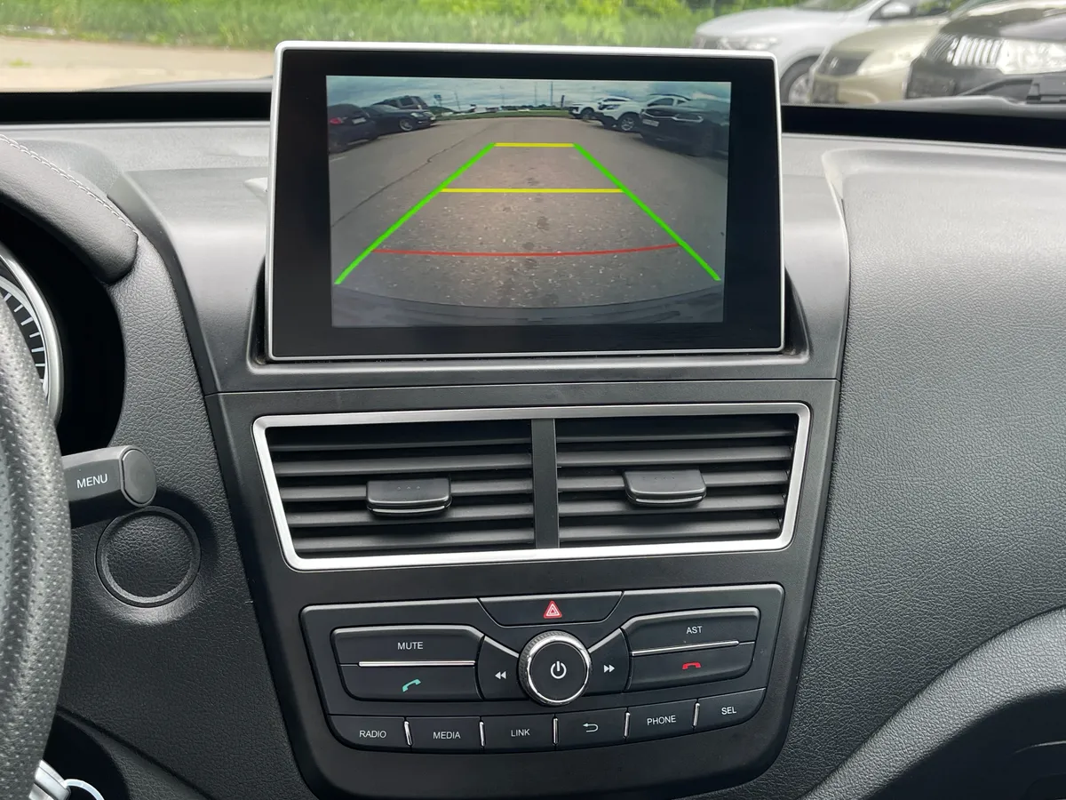 FAW Besturn X40 1.6 AT (108 л.с.)