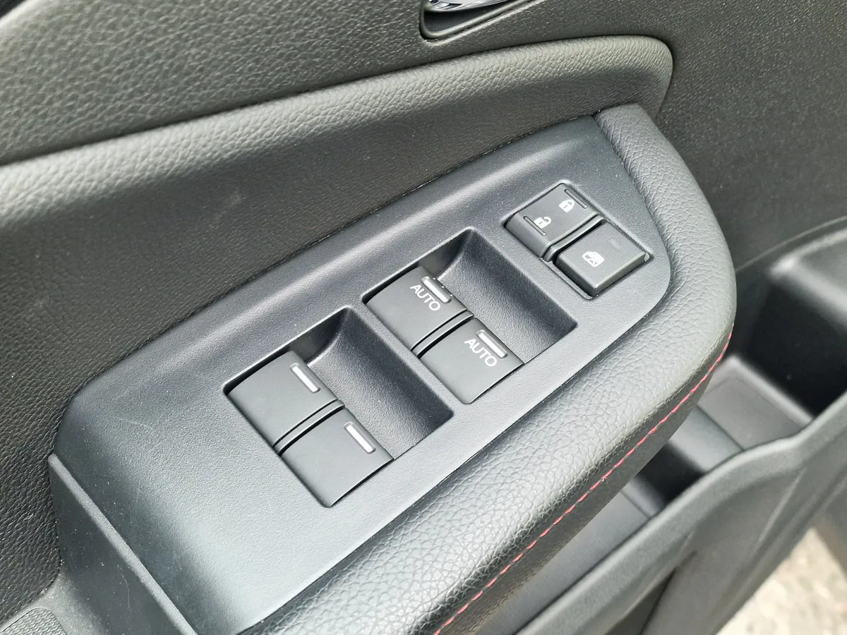 Honda Ridgeline 3.5 AT 4WD (280 л.с.)