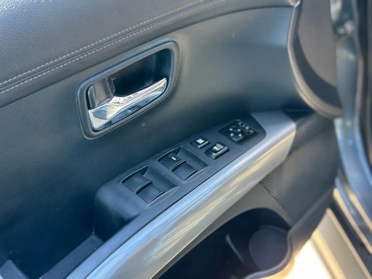 Mitsubishi Outlander 2.4 л, 170 л.с., Бензин, Вариатор, полный привод (4WD)