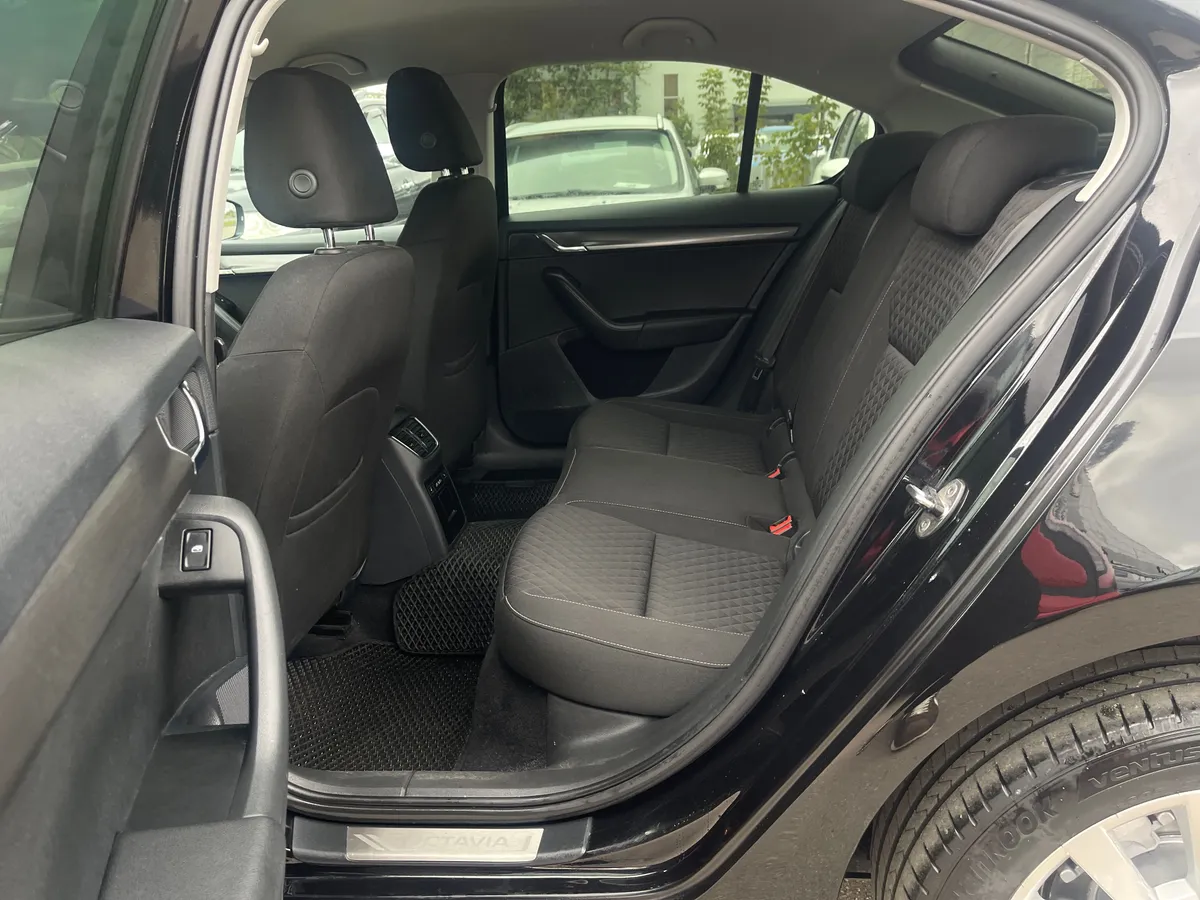Skoda Octavia 1.6 AT (110 л.с.), 2018 — фото 14