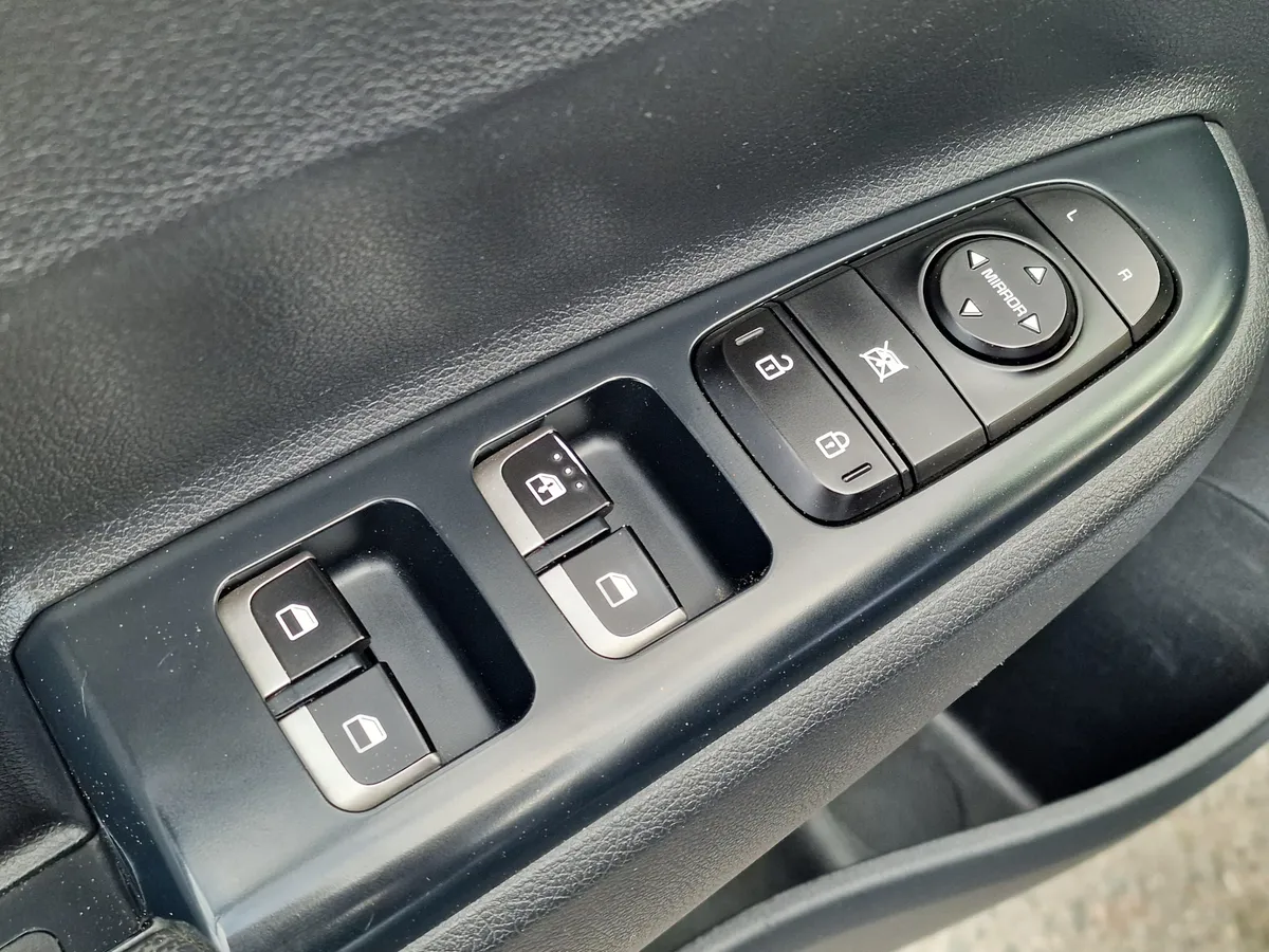 Kia Rio 1.6 AT (123 л.с.)