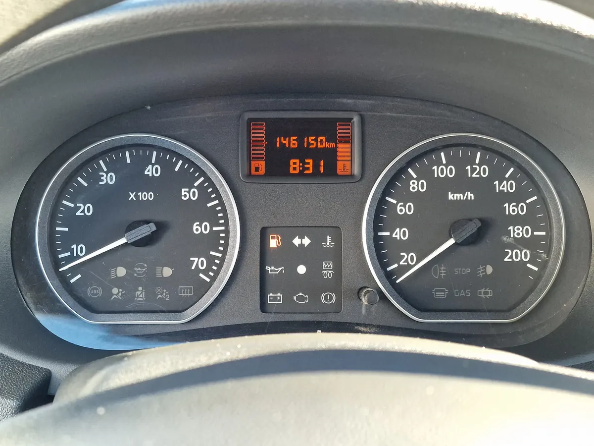 Nissan Almera 1.6 MT (102 л.с.)