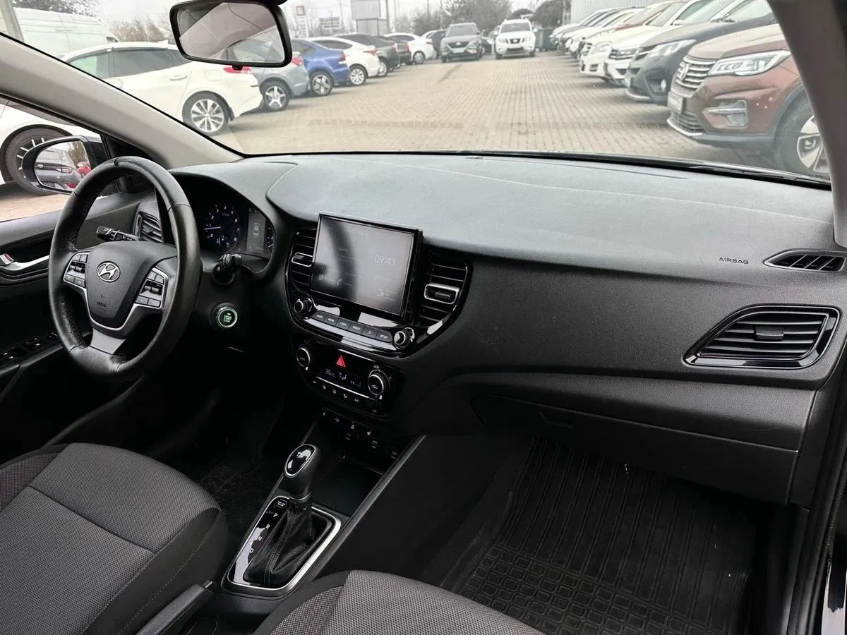 Hyundai Solaris 1.6 AT (123 л.с.)