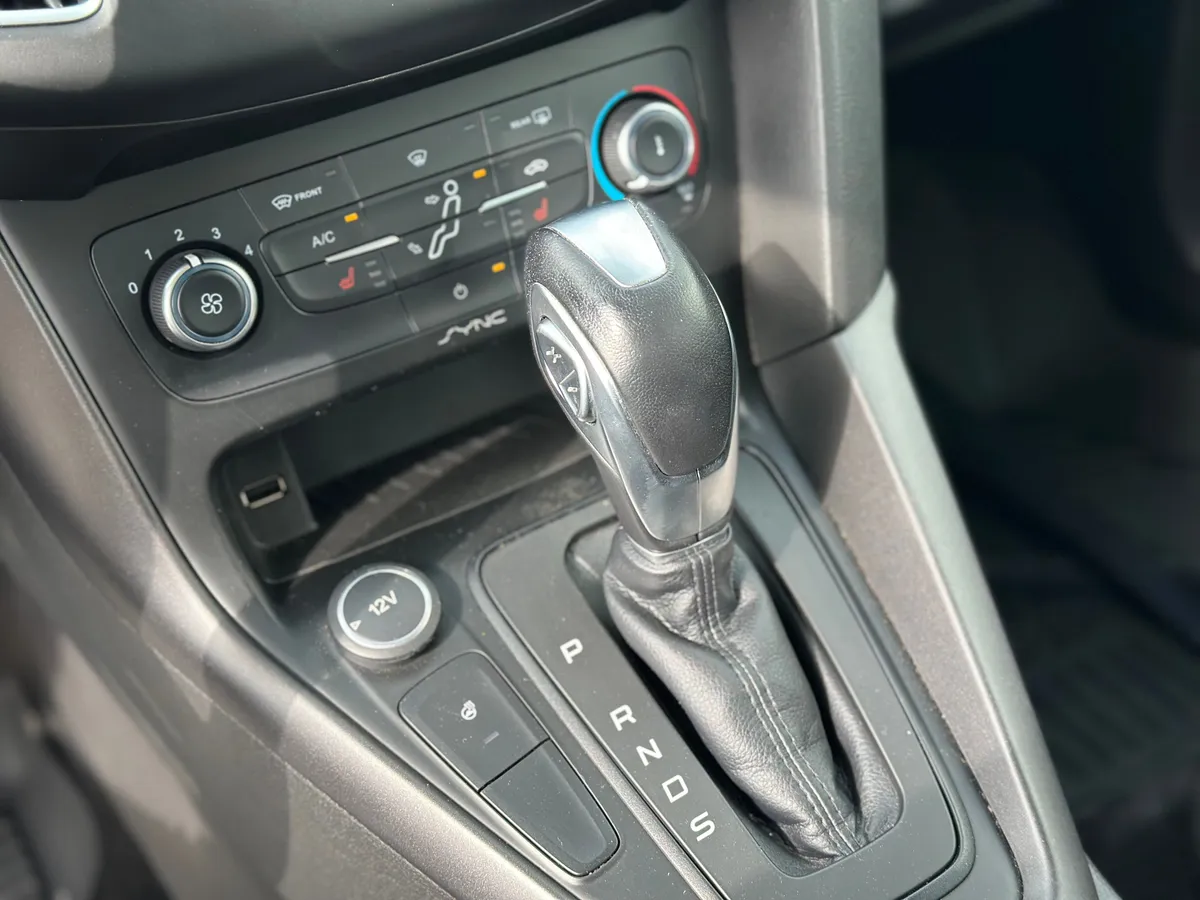 Ford Focus 1.6 Ti-VCT PowerShift (125 л.с.)
