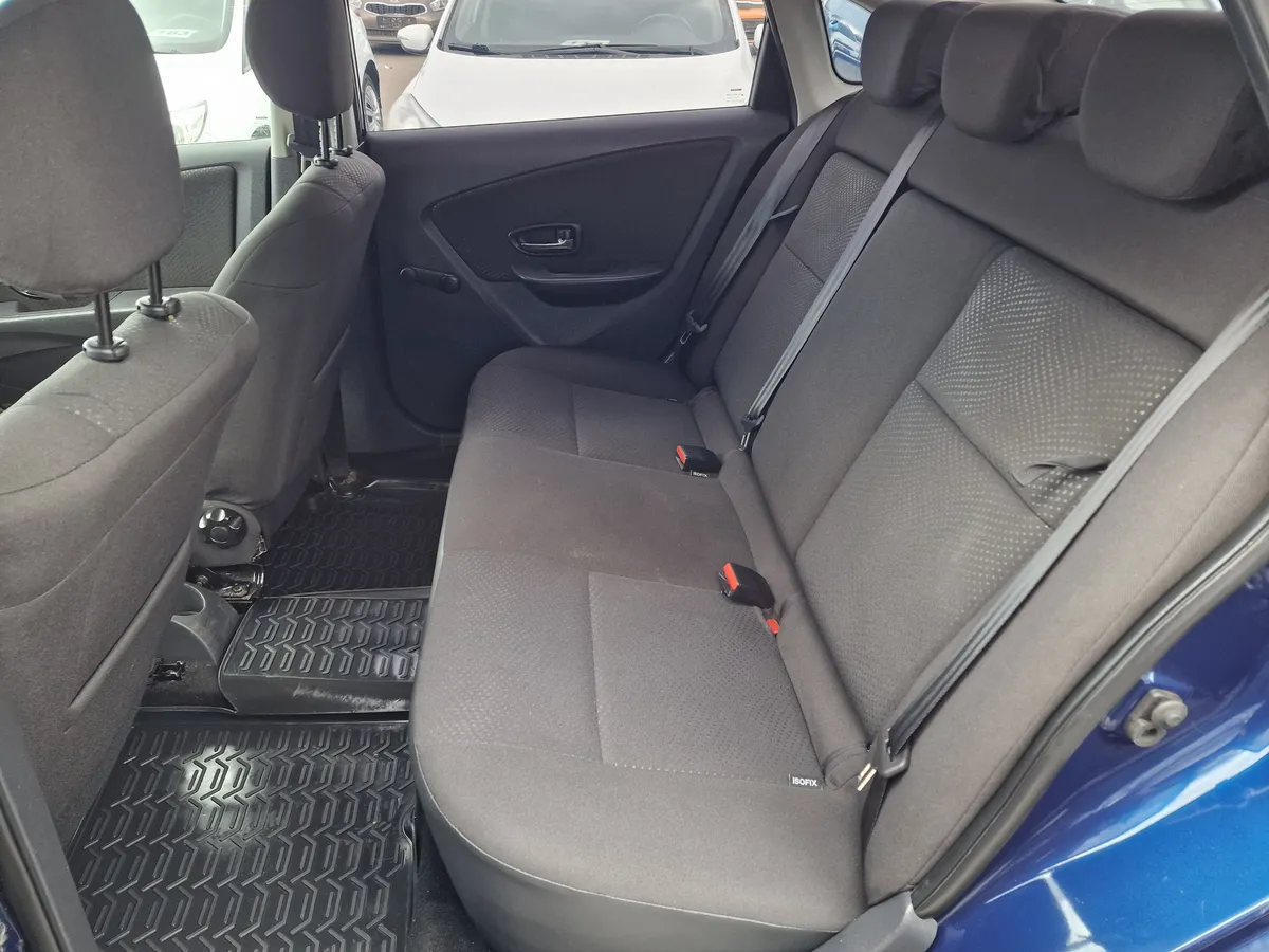 Nissan Almera 1.6 AT (102 л.с.)