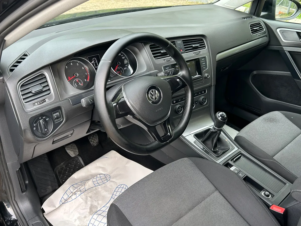 Volkswagen Golf 1.2 TSI BlueMotion MT (85 л.с.)