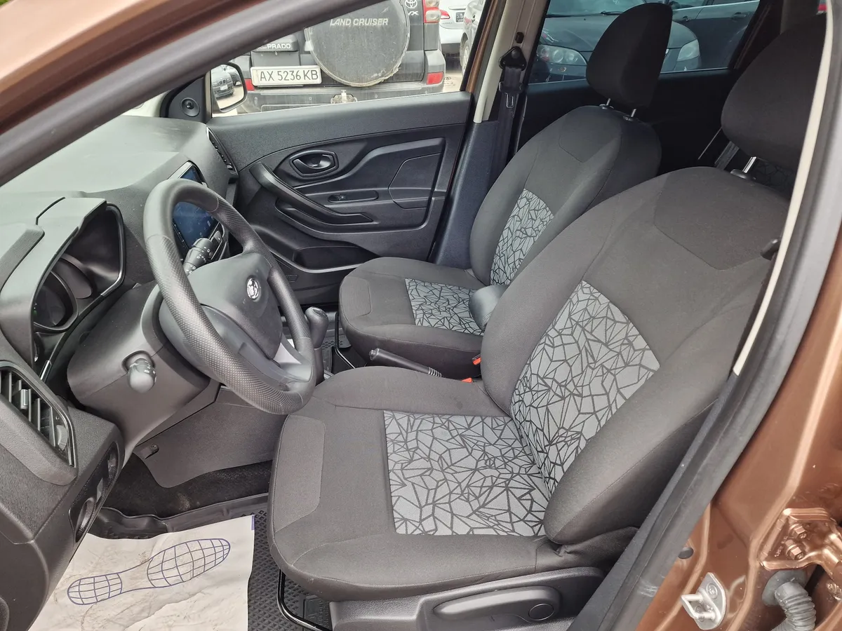 ВАЗ (Lada) XRAY 1.6 MT (106 л.с.)