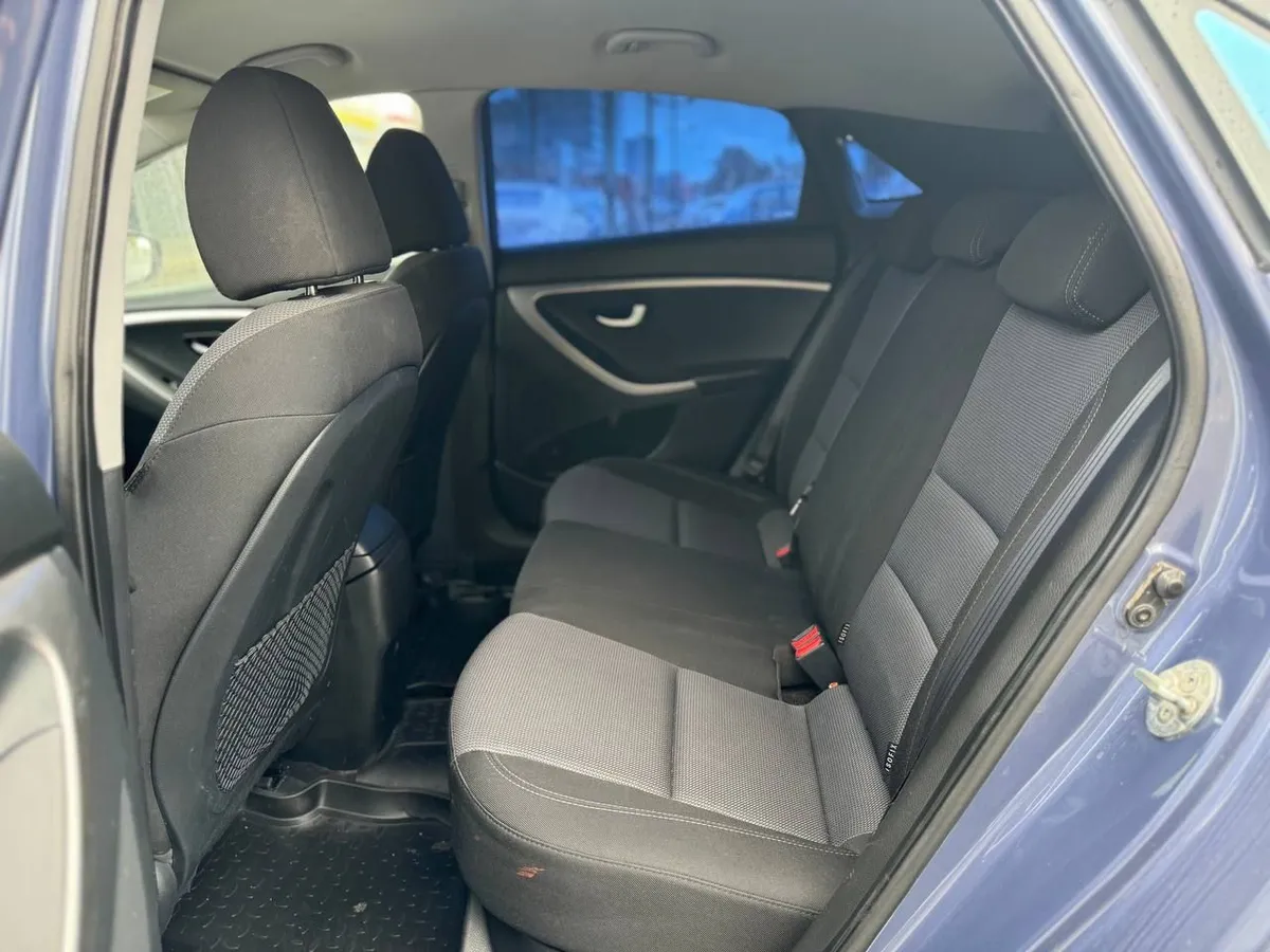 Hyundai i30 1.6 AT (130 л.с.)