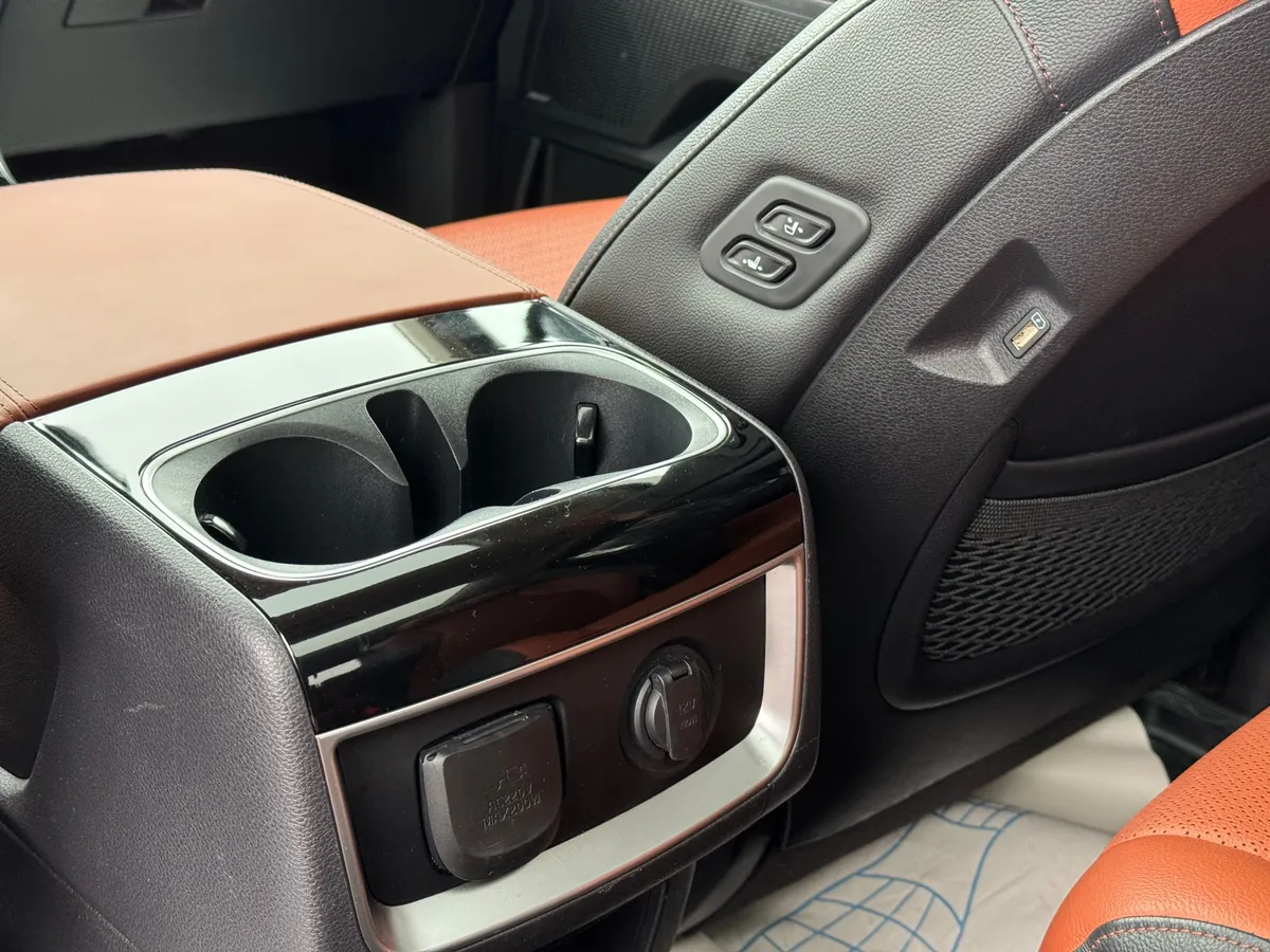 Kia Carnival 3.5 AT (249 л.с.)