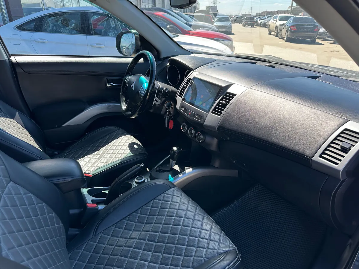 Mitsubishi Outlander 2.4 л, 170 л.с., Бензин, Вариатор, полный привод (4WD)