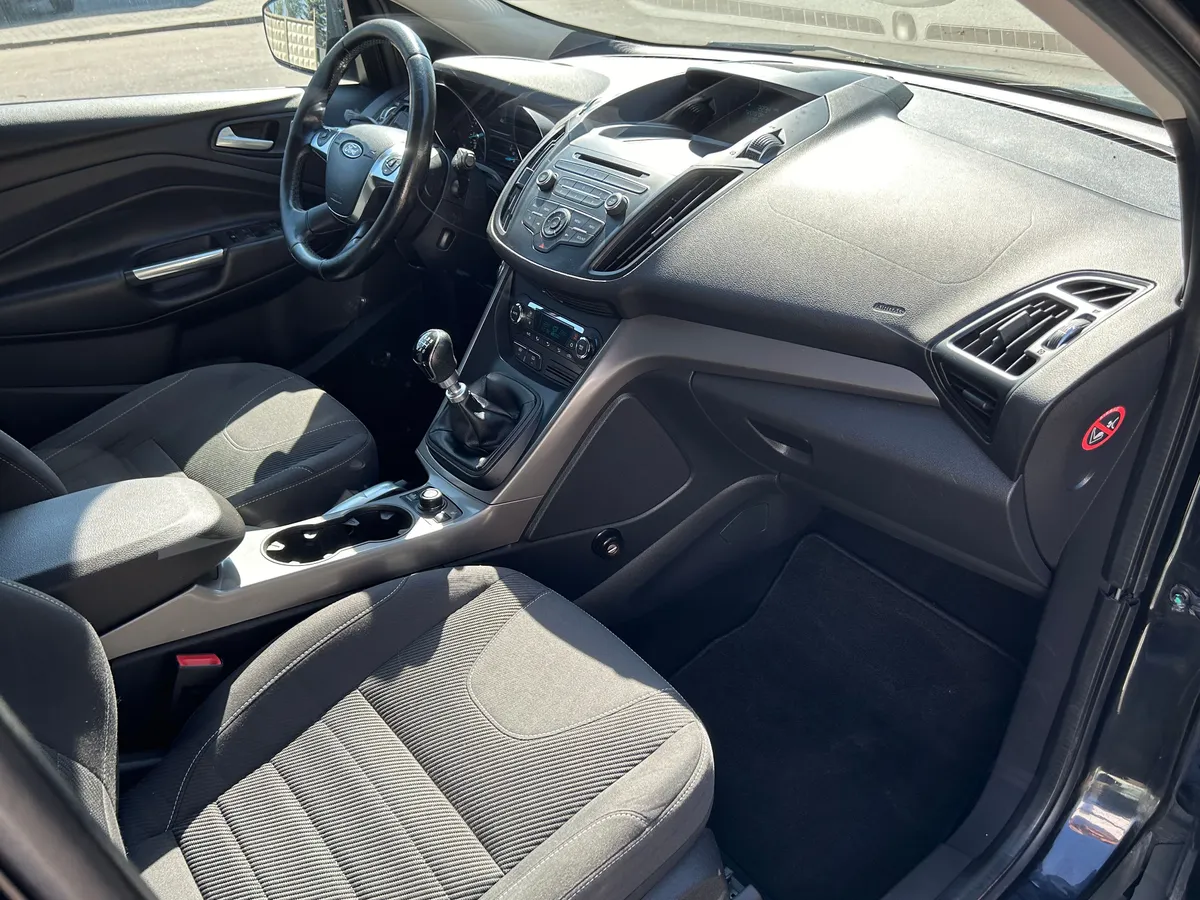 Ford Kuga 1.6 EcoBoost MT (150 л.с.)