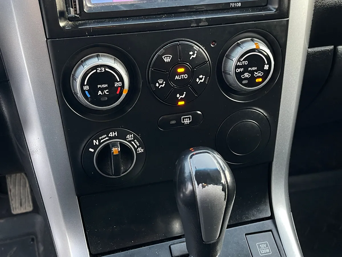 Suzuki Grand Vitara 2.0 AT 4WD (140 л.с.)