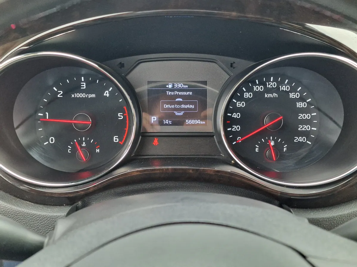 Kia Carnival 2.2 CRDi AT (200 л.с.)