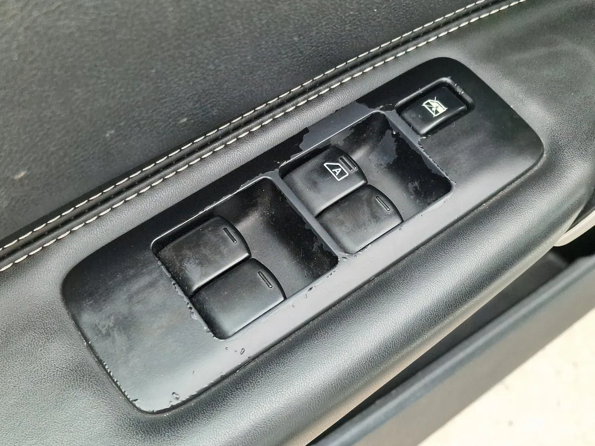 Nissan Qashqai 2.0 CVT AWD (141 л.с.)