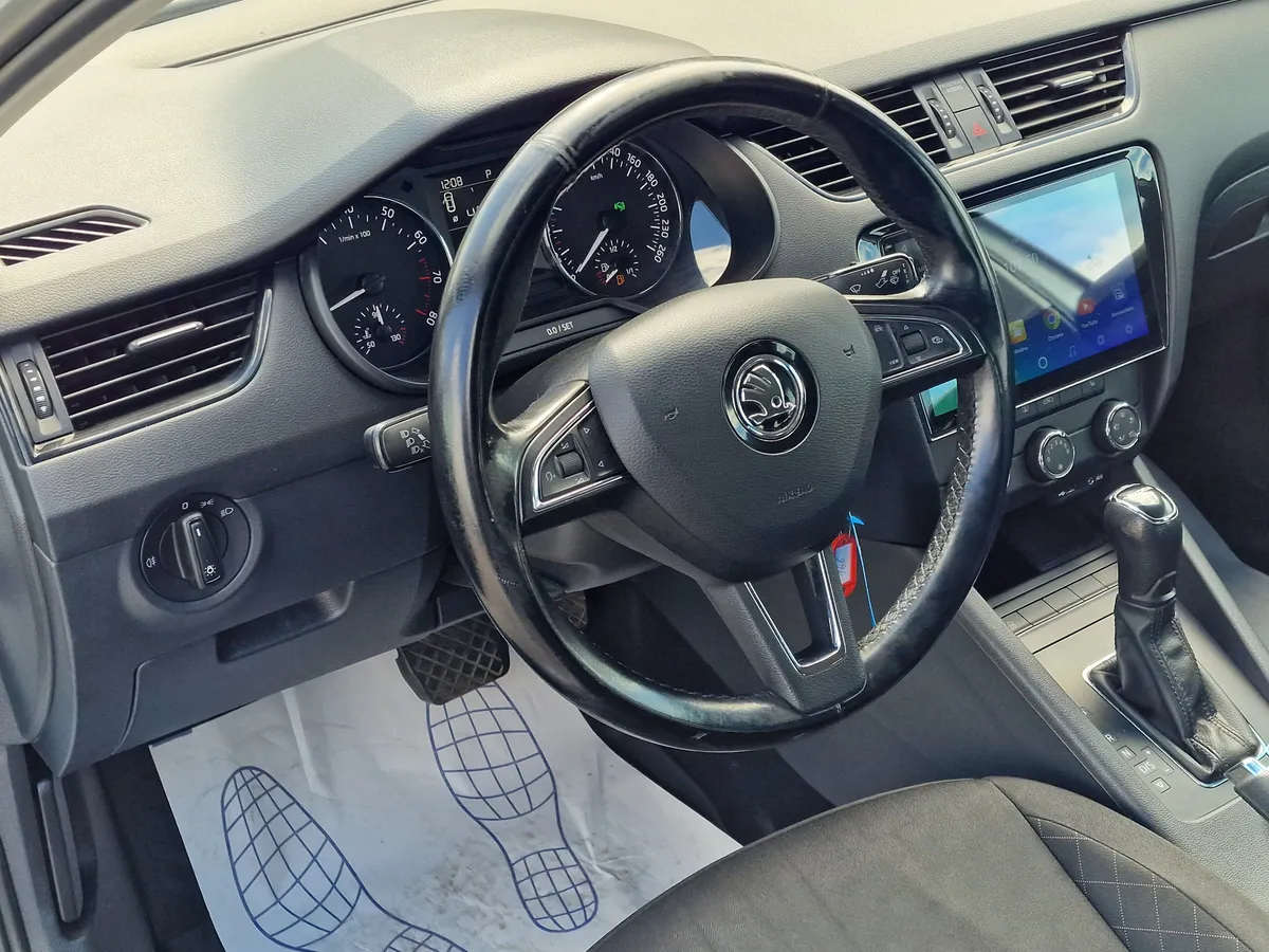 Skoda Octavia 1.6 AT (110 л.с.)