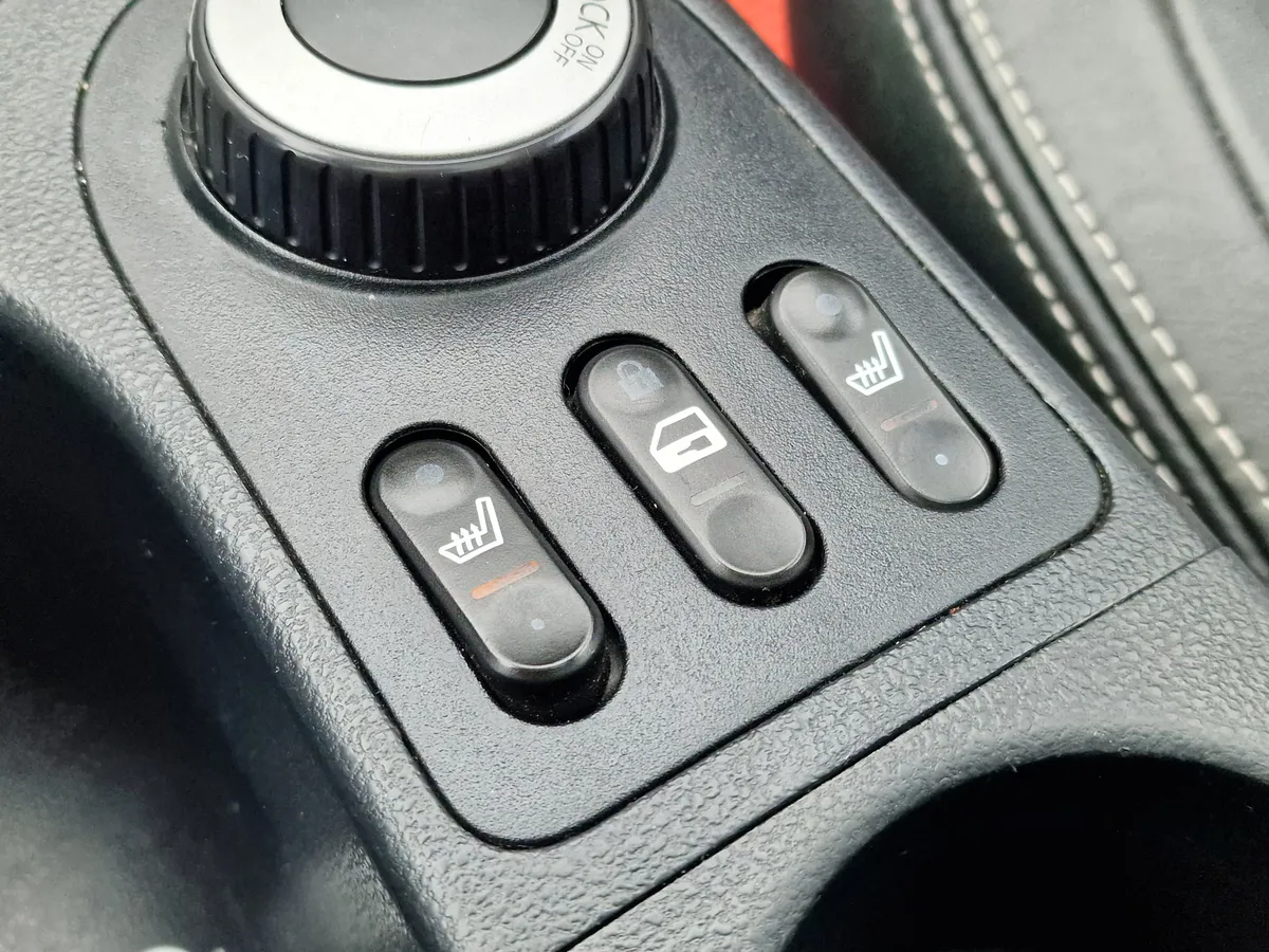 Nissan Qashqai 2.0 CVT AWD (141 л.с.)