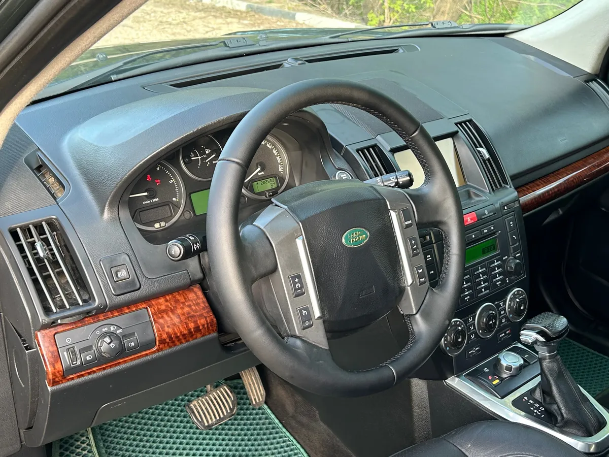 Land Rover Freelander 2.2 TD AT (160 л.с.)