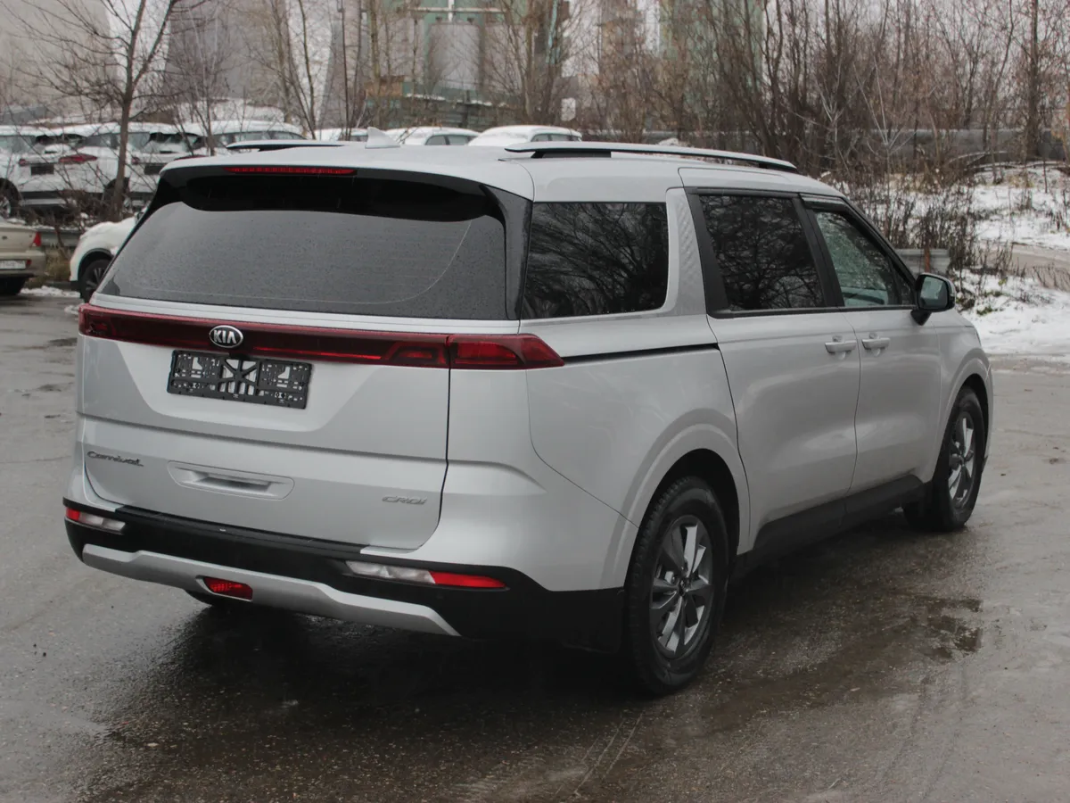 Kia Carnival 2.2 AT (199 л.с.)