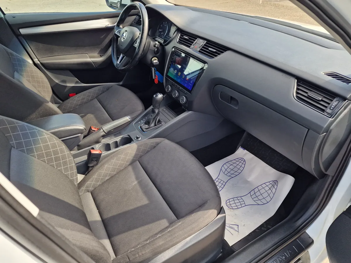 Skoda Octavia 1.6 AT (110 л.с.)