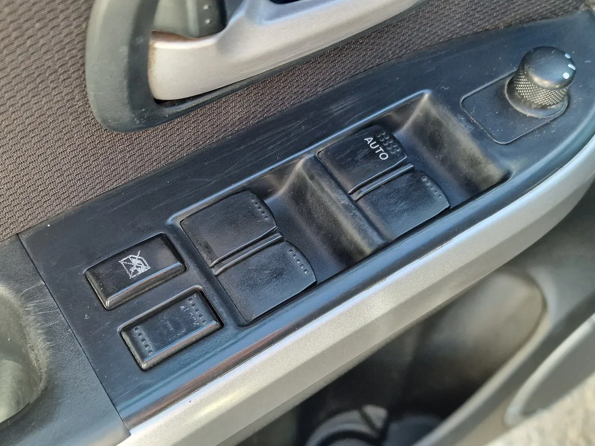 Suzuki Grand Vitara 2.4 MT AWD (169 л.с.)