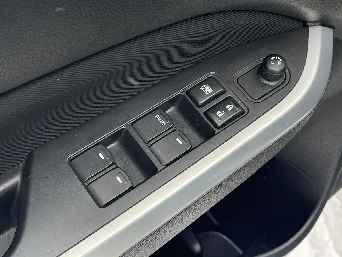 Suzuki Vitara 1.6 AT (117 л.с.)