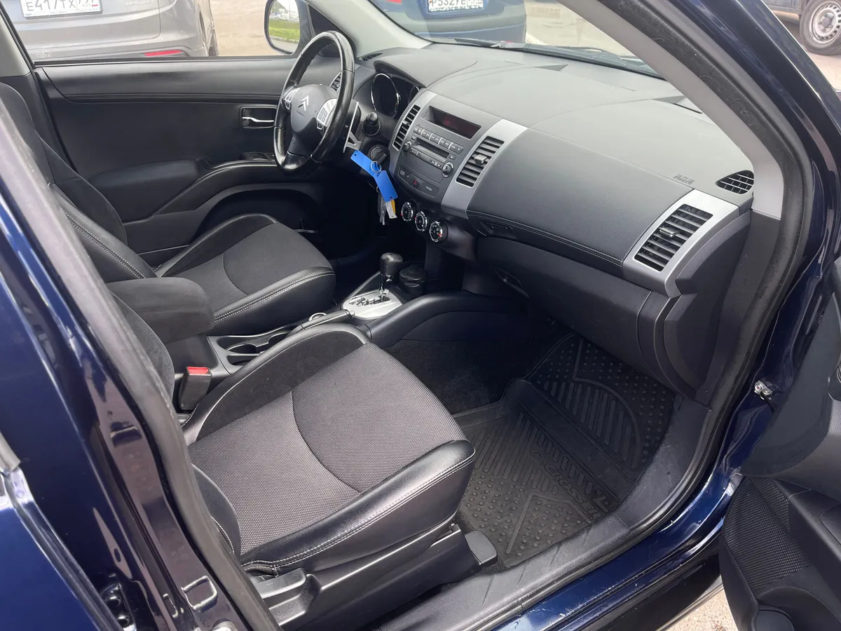 Citroen C-Crosser 2.0 CVT 4WD (147 л.с.), 2012 — фото 6