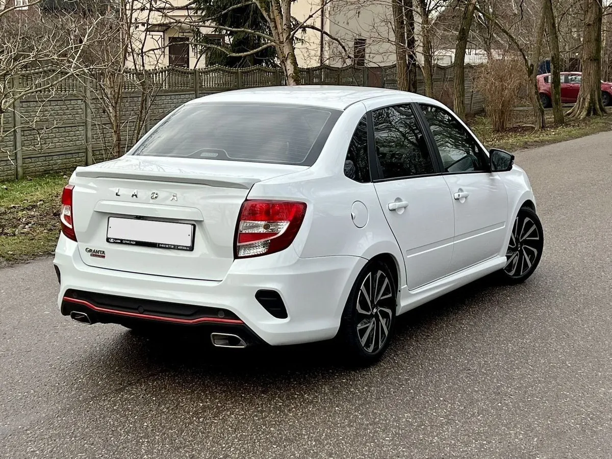 ВАЗ (Lada) Granta 1.6 AT (98 л.с.)