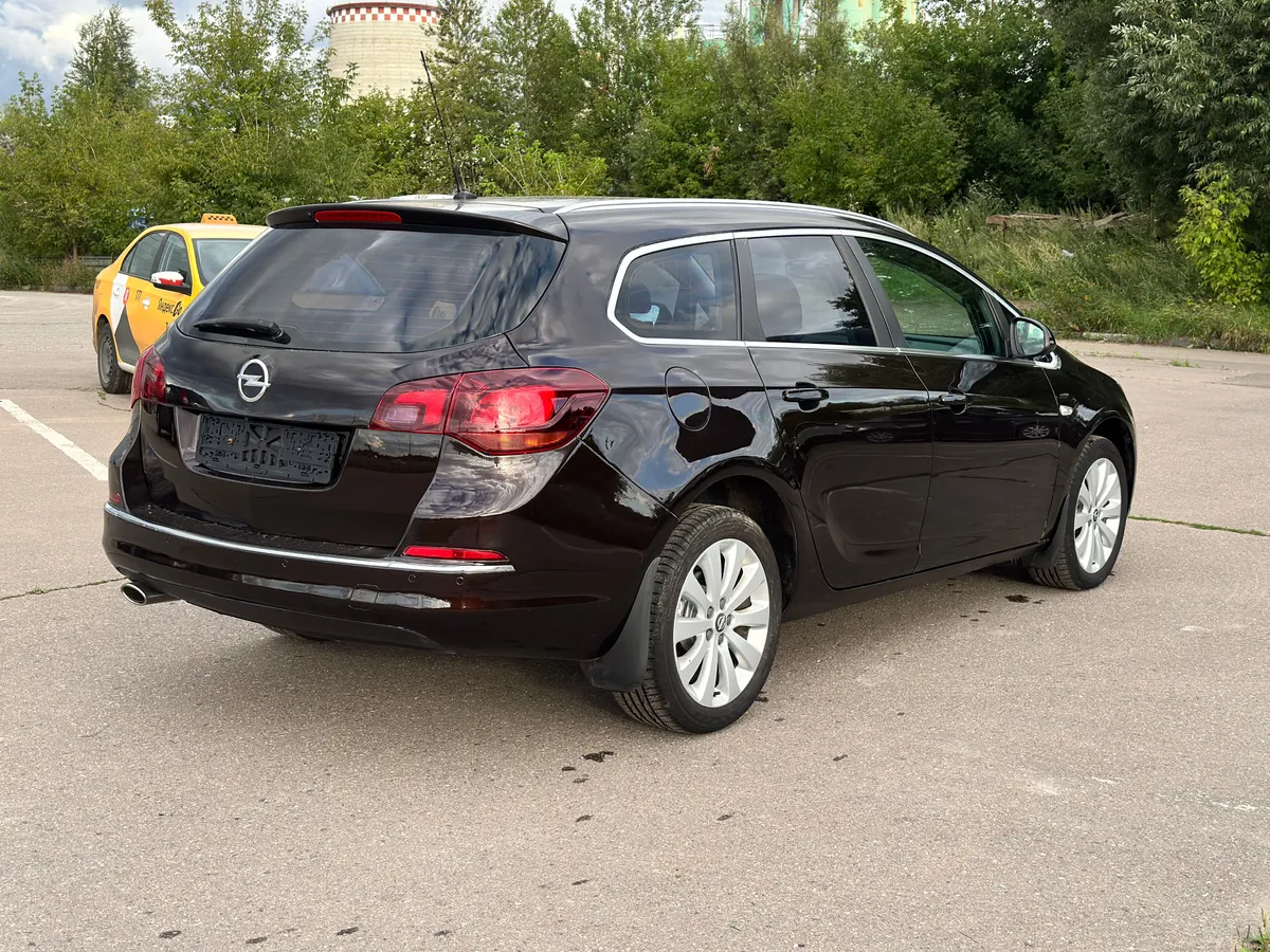 Opel Astra 1.4 Turbo AT (140 л.с.)