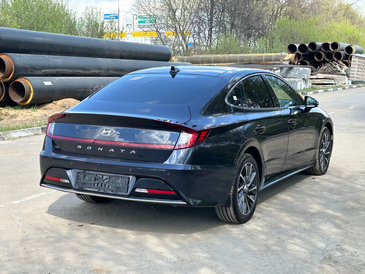 Hyundai Sonata 2.5 (180 л.с.) бензин, АКПП, передний привод