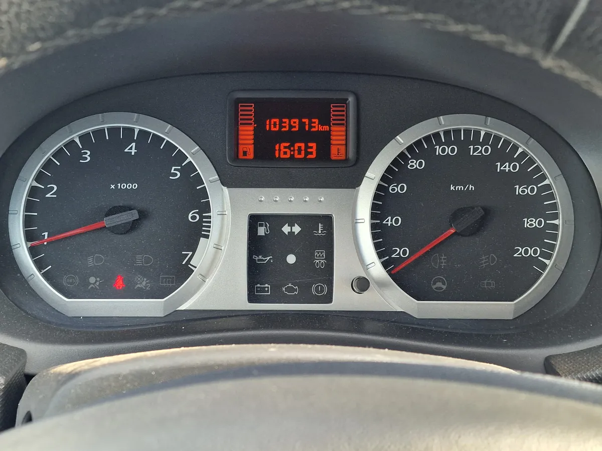 ВАЗ (Lada) Largus 1.6 MT 16 кл (7 мест) (106 л.с.)