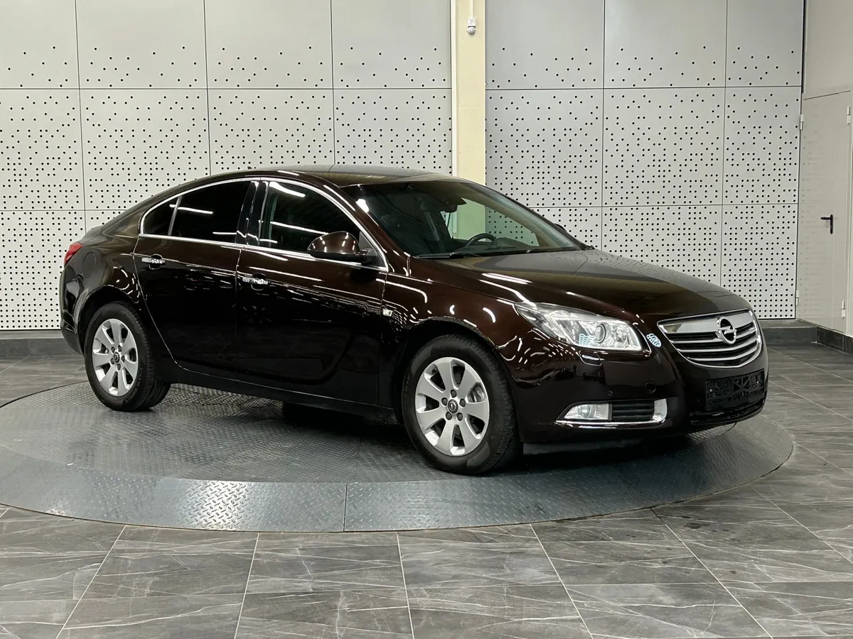 картинка Opel Insignia 2.0 SIDI Turbo Ecotec AT 4x4 (250 л.с.) от galaxy-auto